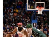 包含76人官方公布新规，三连败引发争议，塔图姆球迷热议！的词条