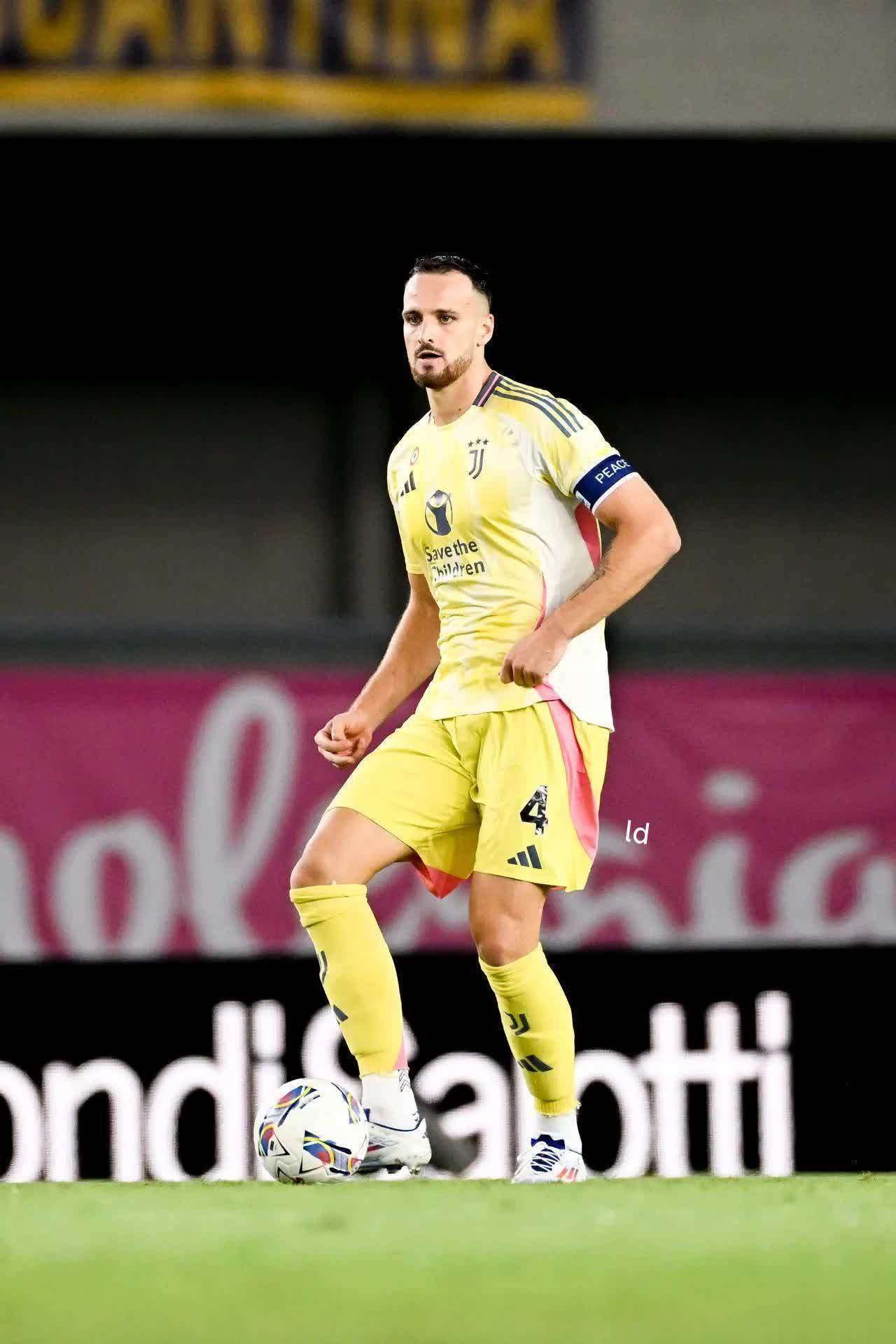 德甲战况:广厦男篮防线稳固,尤文图斯进攻受阻,莱万成最佳的简单介绍 德甲战况:广厦男篮防线稳固,尤文图斯进攻受阻,莱万成最佳的简单介绍